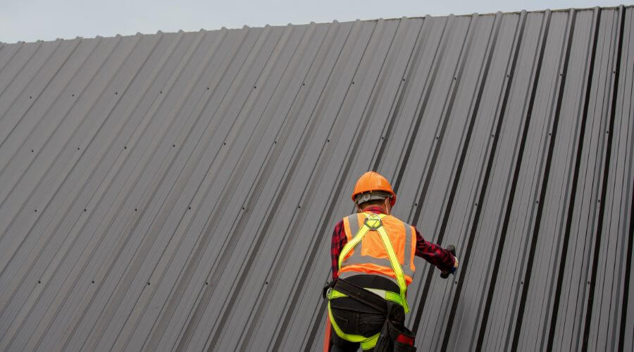 Expert Emergency Roof Repairs services in Hartford, WI